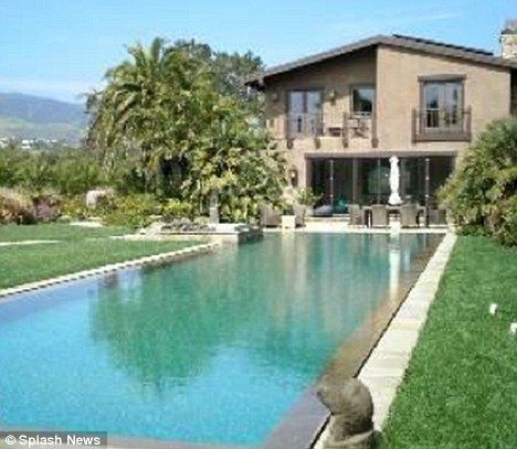   Foto: hus/residens til den kule sexy, nådige 115 millioner som tjener Malibu, Los Angeles, CA, bosatt i USA