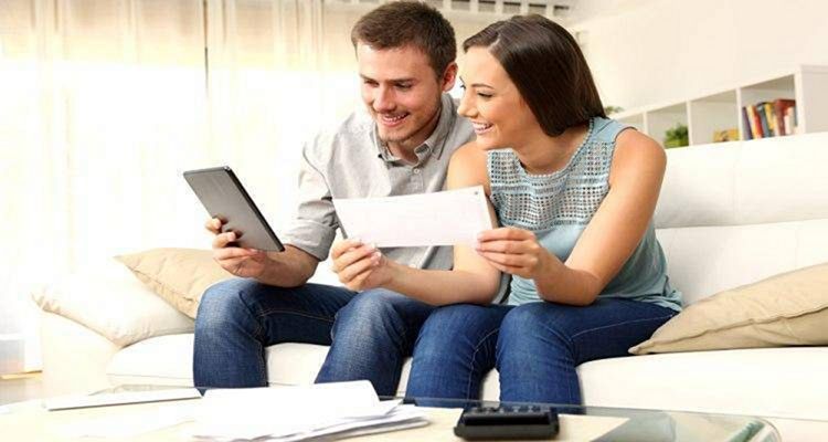 15 maneiras inteligentes de economizar dinheiro em casal